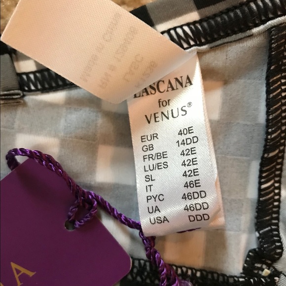 NEW!! Two piece swimsuit with skirted bottom. - Picture 3 of 7